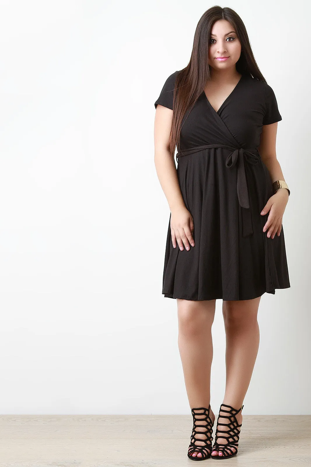 Casual Surplice Shortsleeve Skater Dress