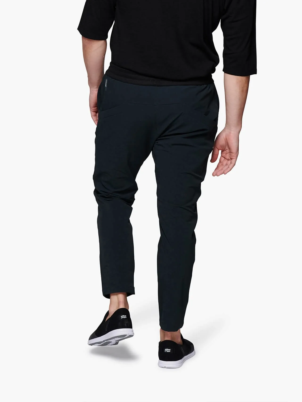 FWD Cropped Pant